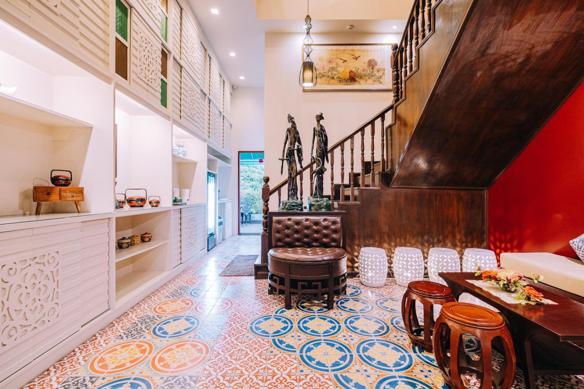O'Nya Phuket Hotel Экстерьер фото